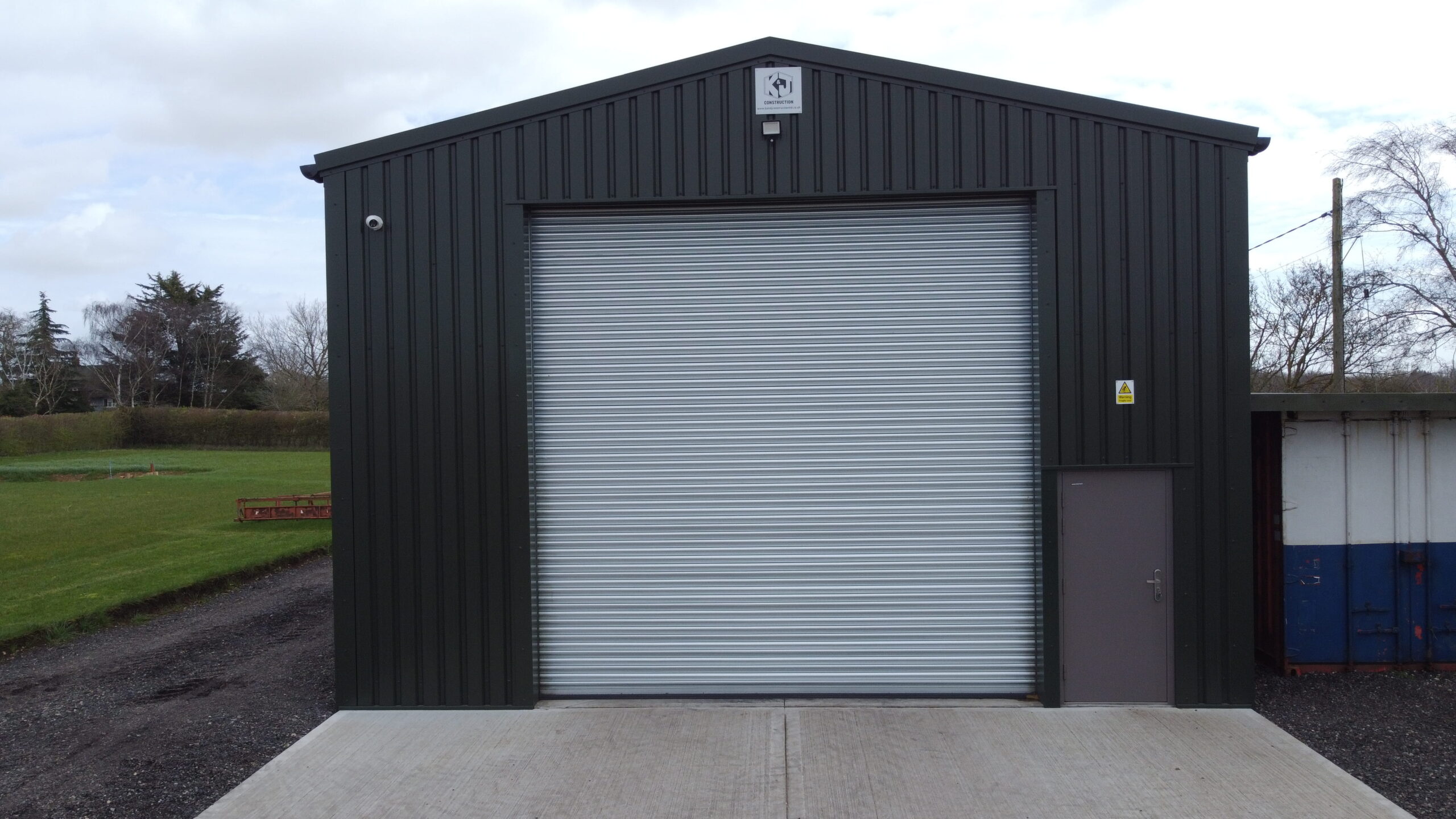 this is an Image of a metal workshop built by K and J construction